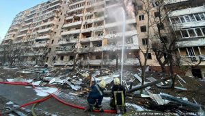 Ukraine: Russian airstrikes hit apartment building in Kyiv — live updates